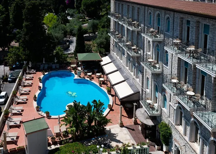 陶尔米纳公园酒店