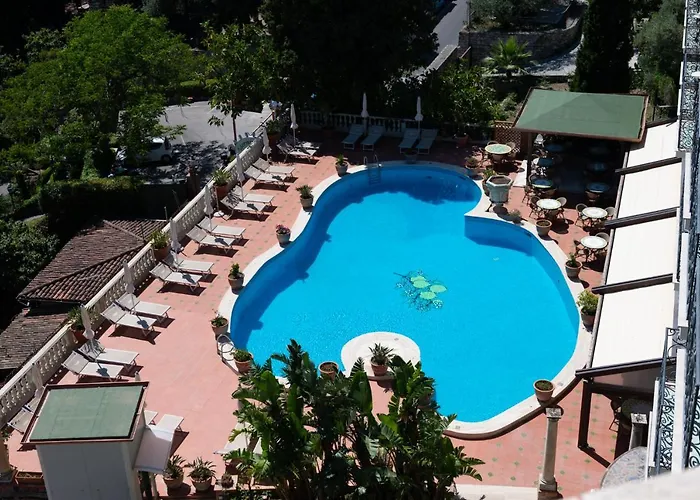 陶尔米纳公园酒店 酒店 4*