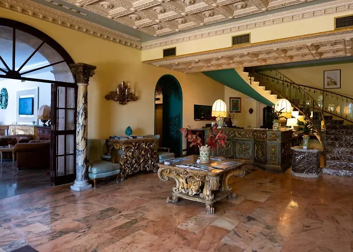 陶尔米纳公园酒店